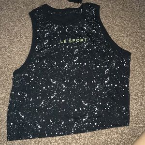 Comfortable sport top